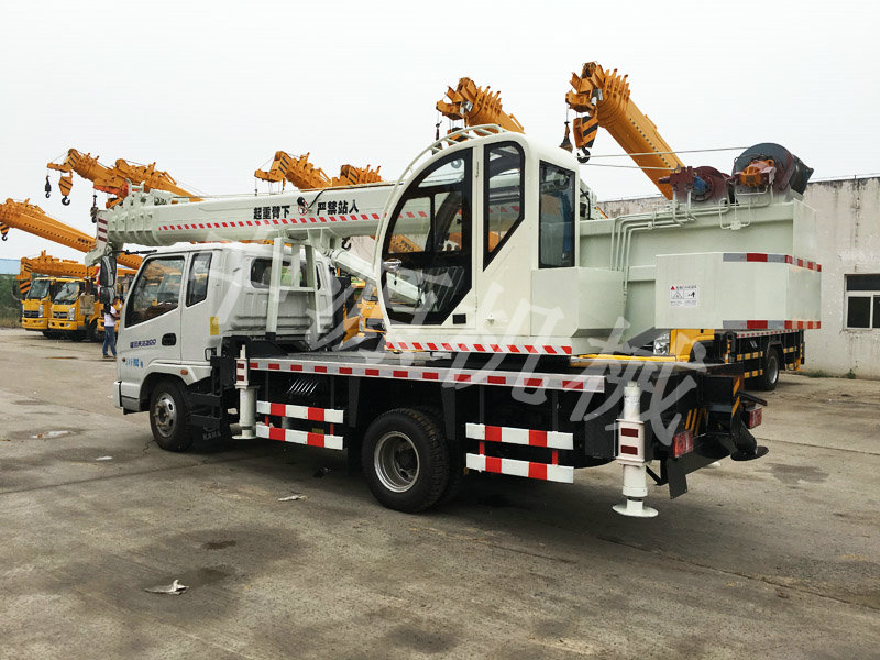 8噸汽車(chē)吊凱馬系列